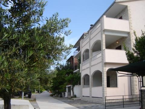 Apartments Ursic Mb Брела Экстерьер фото